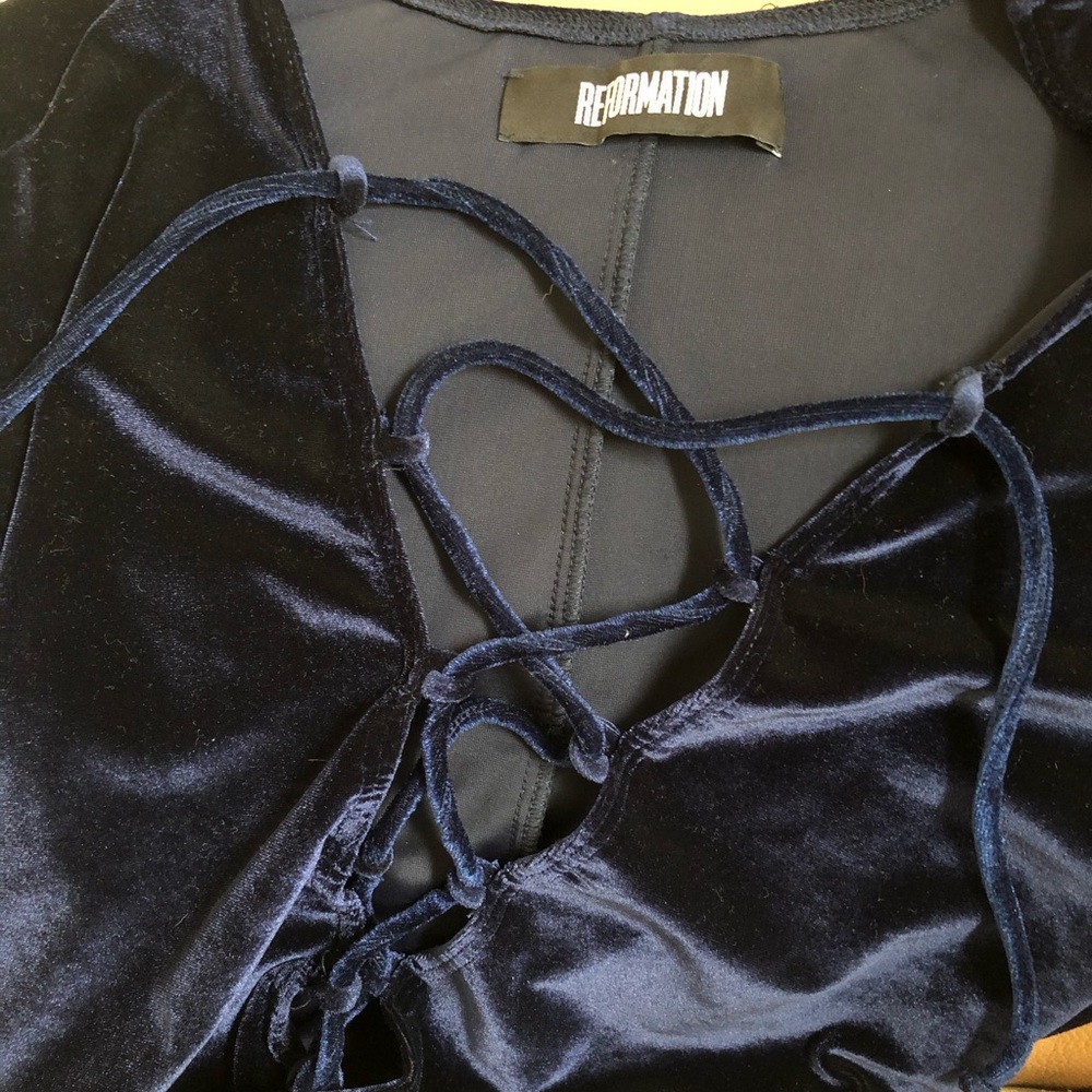 Reformation Deep Navy Velvet Lace-Up Long Sleeve Bodysuit - Picture 4 of 5